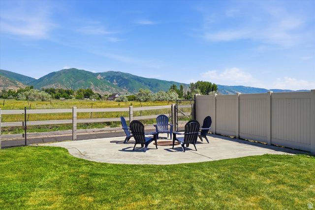757 W MARE CIR, Kaysville, UT 84037