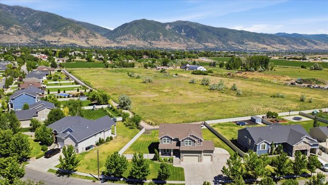 757 W MARE CIR, Kaysville, UT 84037