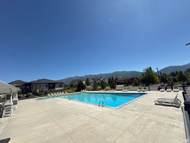757 W MARE CIR, Kaysville, UT 84037