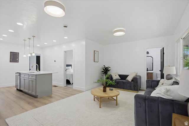 648 E GARFIELD AVE, Salt Lake City, UT 84105