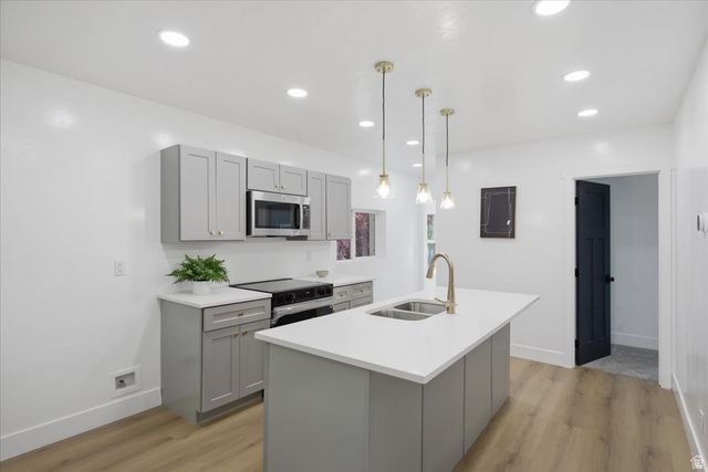 648 E GARFIELD AVE, Salt Lake City, UT 84105