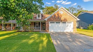 217 Shadowbrook Lane NE, Huntsville, AL 35811