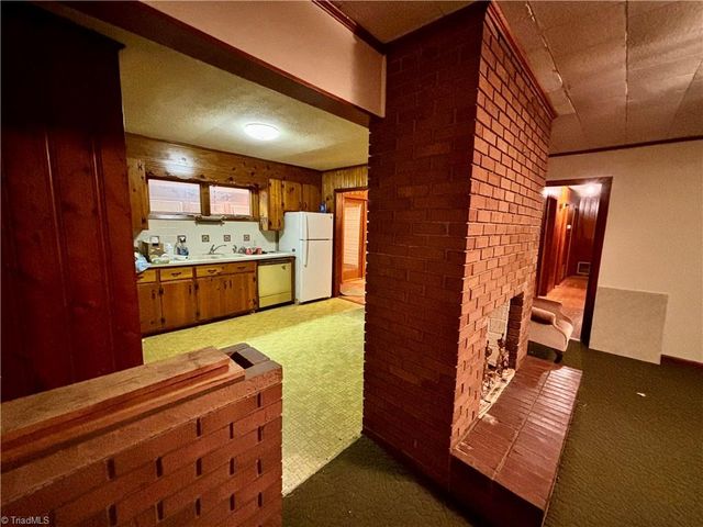 4140 Westfield Road, Mount Airy, NC 27030