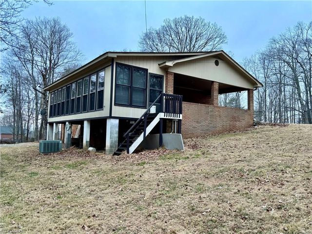 4140 Westfield Road, Mount Airy, NC 27030