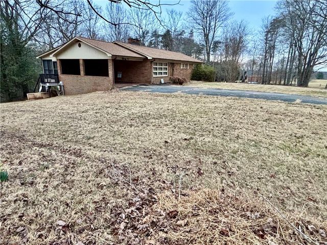 4140 Westfield Road, Mount Airy, NC 27030