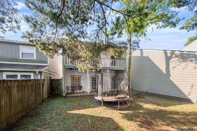 1867 Stonegate Ct, Baton Rouge, LA 70815