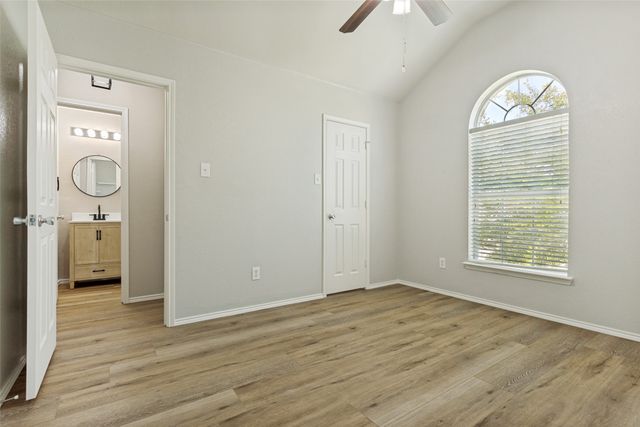 301 Highland Glen Drive, Wylie, TX 75098