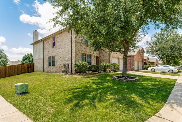 301 Highland Glen Drive, Wylie, TX 75098