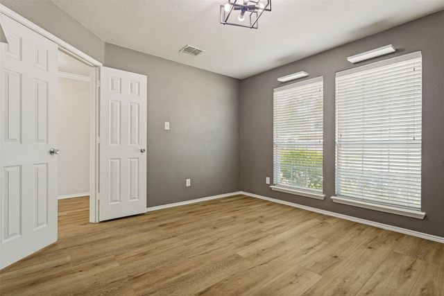301 Highland Glen Drive, Wylie, TX 75098