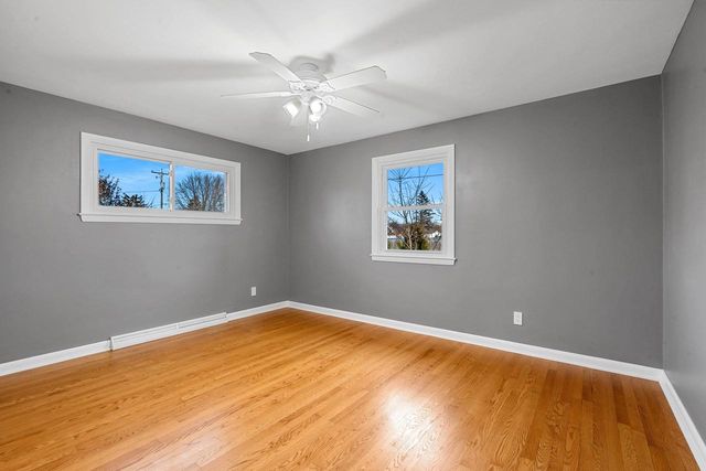 4710 W CAPITOL DRIVE, Appleton, WI 54913