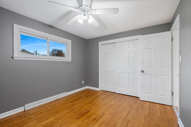 4710 W CAPITOL DRIVE, Appleton, WI 54913