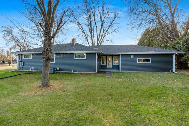 4710 W CAPITOL DRIVE, Appleton, WI 54913