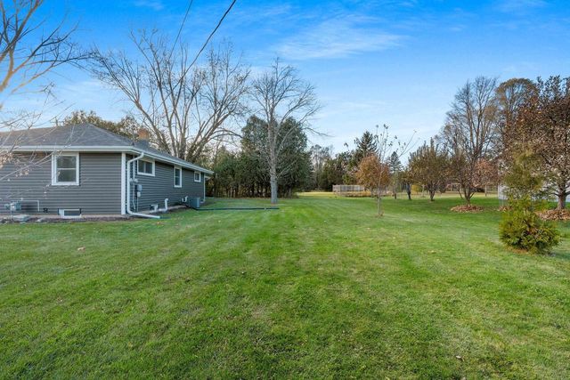 4710 W CAPITOL DRIVE, Appleton, WI 54913