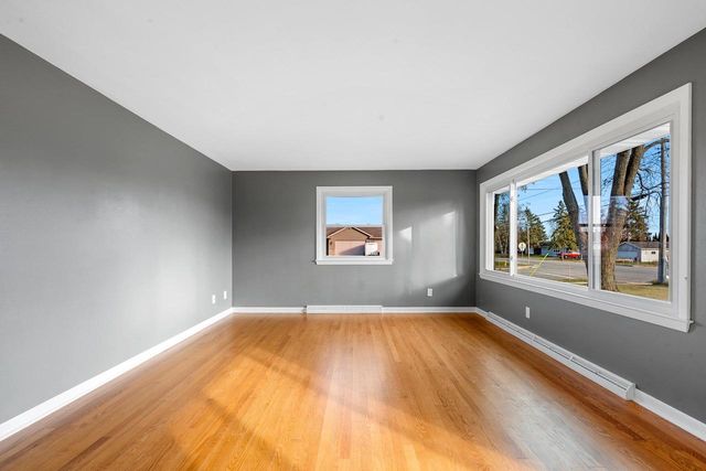 4710 W CAPITOL DRIVE, Appleton, WI 54913