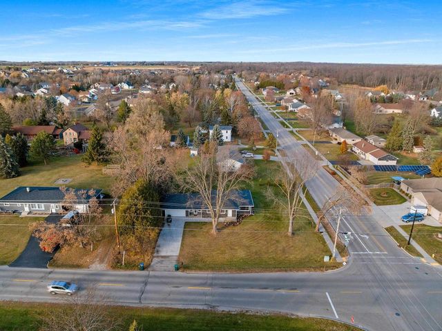 4710 W CAPITOL DRIVE, Appleton, WI 54913