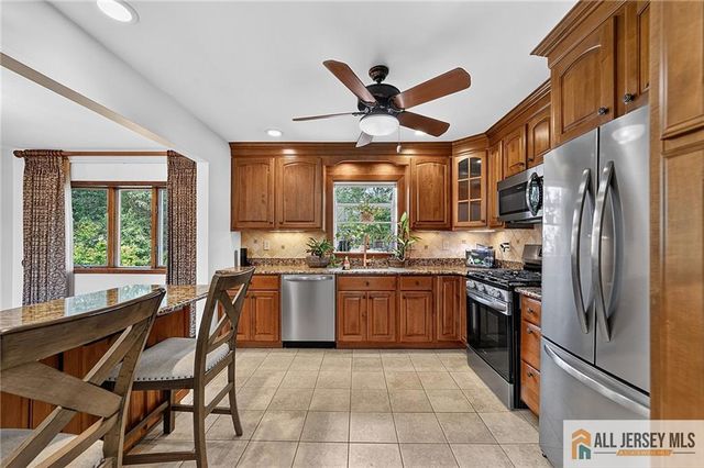 18 Lincoln Avenue, East Brunswick, NJ 08816