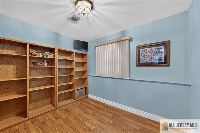 18 Lincoln Avenue, East Brunswick, NJ 08816