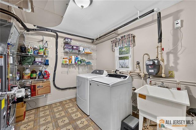 18 Lincoln Avenue, East Brunswick, NJ 08816