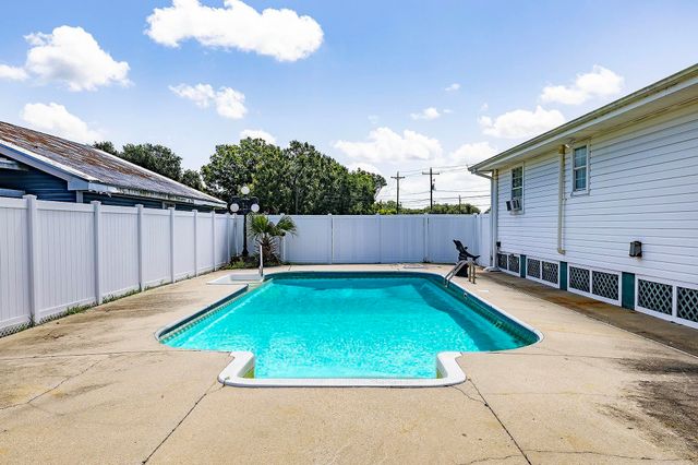 100 Farmer Lane, Thibodaux, LA 70301