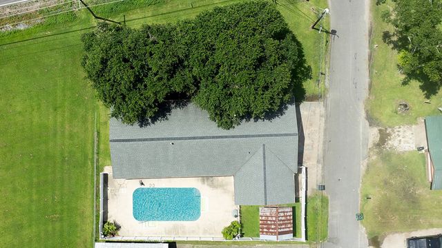 100 Farmer Lane, Thibodaux, LA 70301