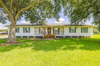 100 Farmer Lane, Thibodaux, LA 70301