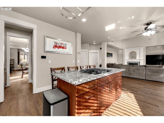 1551 N 4TH Ct, Washougal, WA 98671