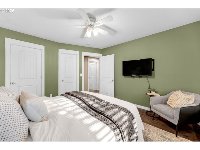 1551 N 4TH Ct, Washougal, WA 98671