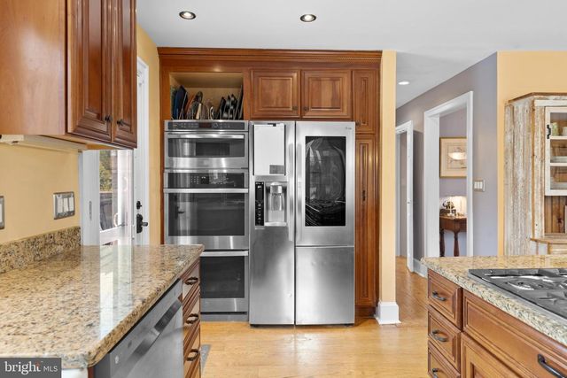 5194 SCRABBLE RD, Shepherdstown, WV 25443