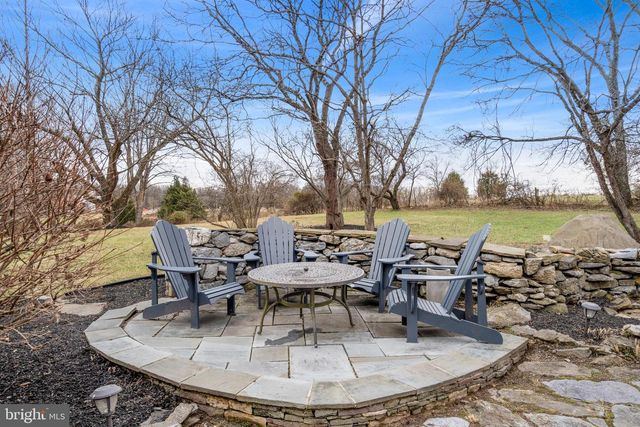 5194 SCRABBLE RD, Shepherdstown, WV 25443