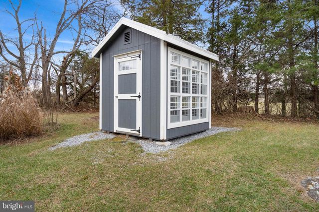 5194 SCRABBLE RD, Shepherdstown, WV 25443