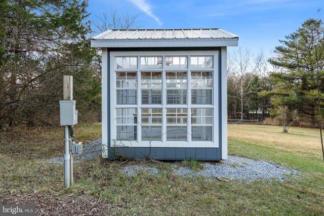 5194 SCRABBLE RD, Shepherdstown, WV 25443