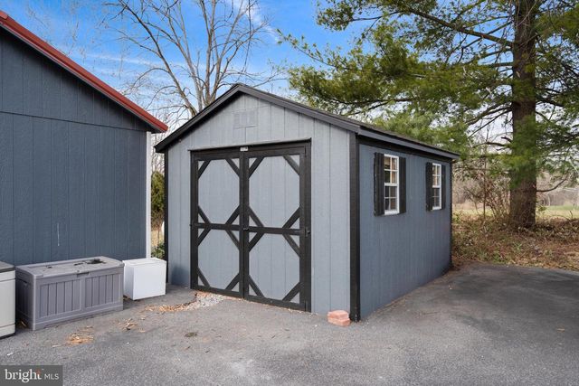 5194 SCRABBLE RD, Shepherdstown, WV 25443