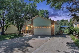 1713 E Cresthill Rd, Derby, KS 67037