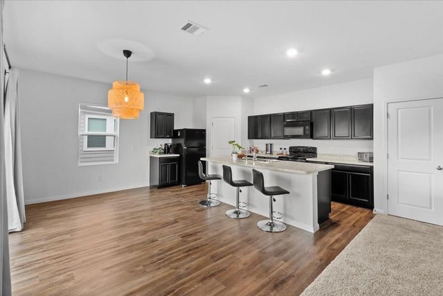 308 Shiro DR, Kyle, TX 78640