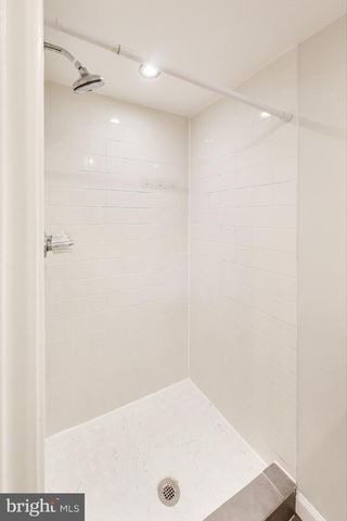 628 MADISON ST NW, Washington, DC 20011