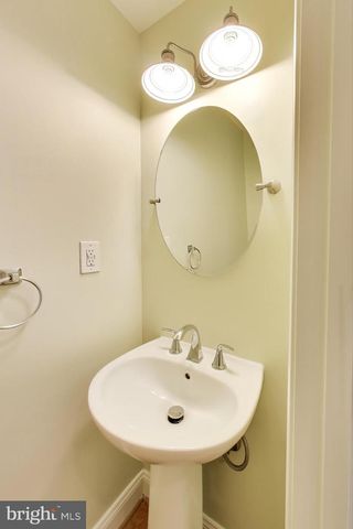 628 MADISON ST NW, Washington, DC 20011