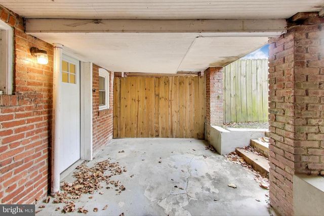 628 MADISON ST NW, Washington, DC 20011