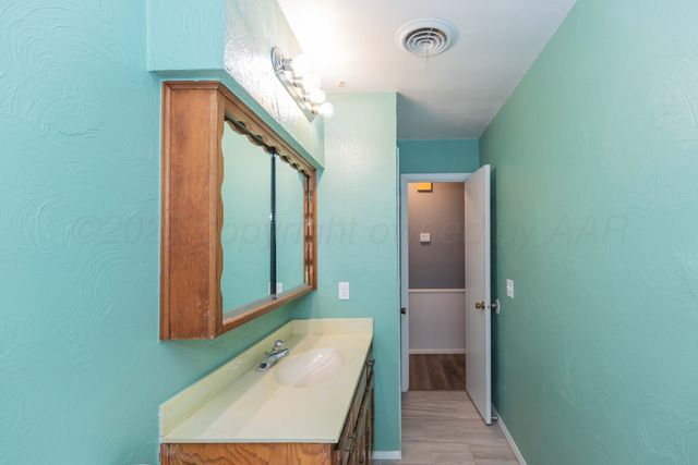 6711 COLUMBIA Lane, Amarillo, TX 79109