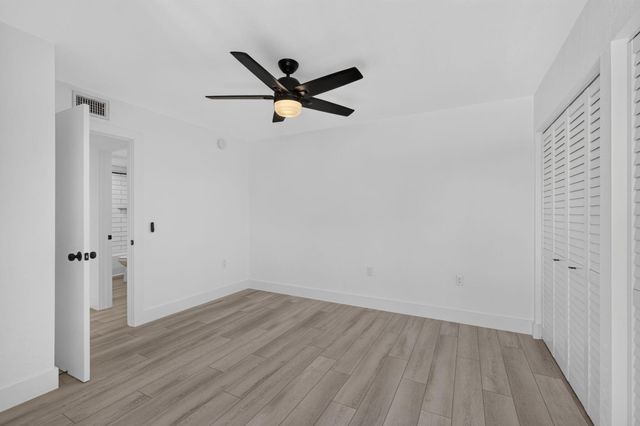 2101 21st Way, West Palm Beach, FL 33407