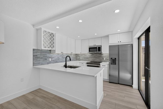 2101 21st Way, West Palm Beach, FL 33407