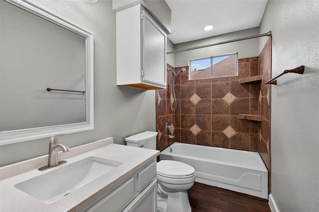 7601 Windrush DR, Austin, TX 78729