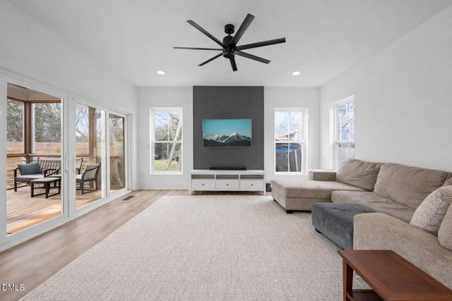 320 S Tarboro Street, Raleigh, NC 27610