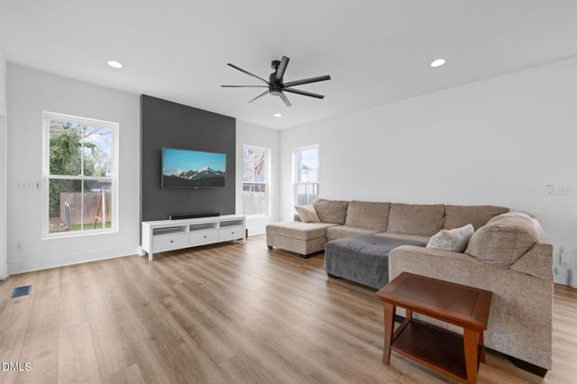 320 S Tarboro Street, Raleigh, NC 27610