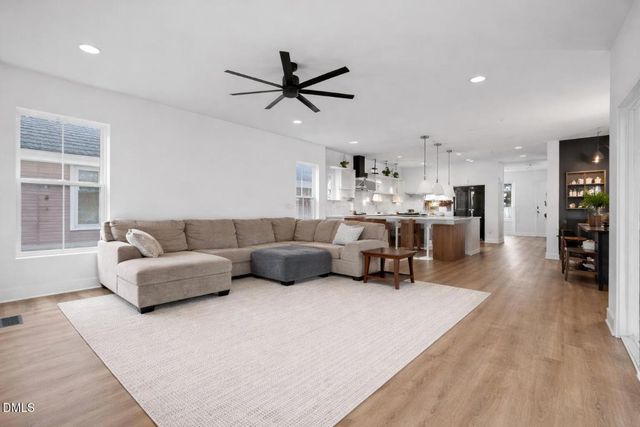 320 S Tarboro Street, Raleigh, NC 27610