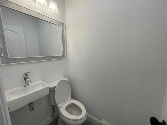 255 Ocean Avenue, Brentwood, NY 11717