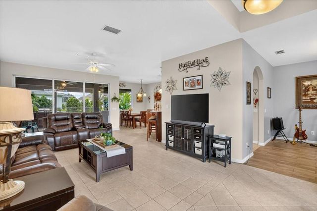 2000 JASMINE WAY, North Port, FL 34287