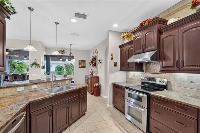 2000 JASMINE WAY, North Port, FL 34287