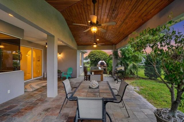 2000 JASMINE WAY, North Port, FL 34287