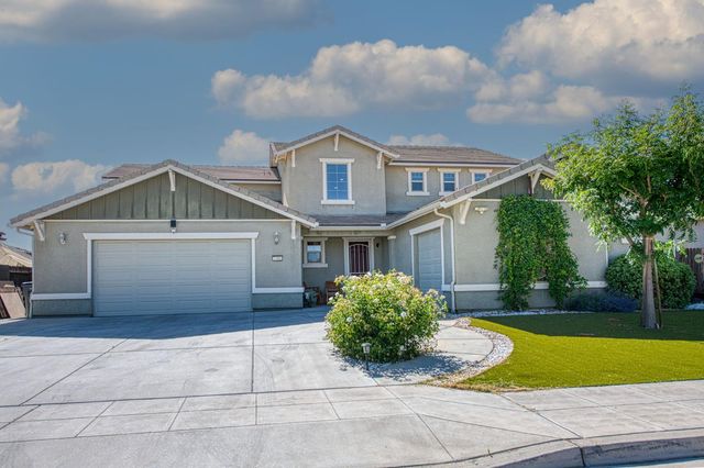 2381 N Jason Avenue, Fresno, CA 93737