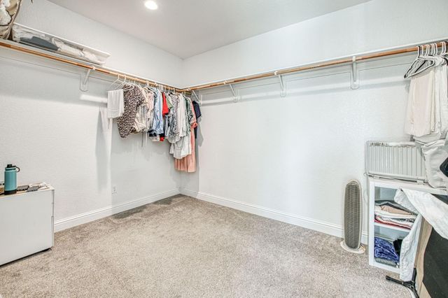 2381 N Jason Avenue, Fresno, CA 93737